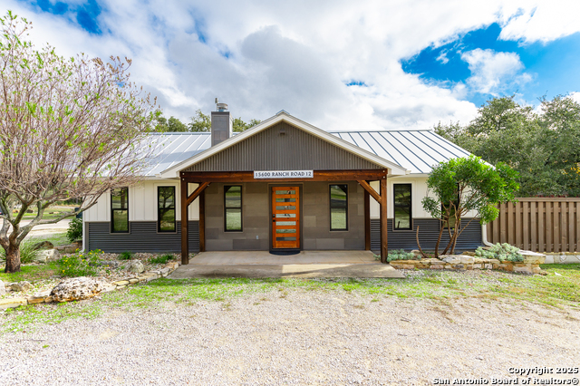 Listing photo id 0 for 15600 Ranch Road 12