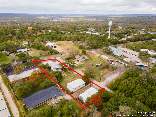 Listing photo id 53 for 15600 Ranch Road 12