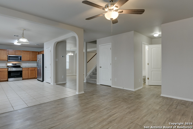 Image 5 of 30 For 9023 Sahara Wds