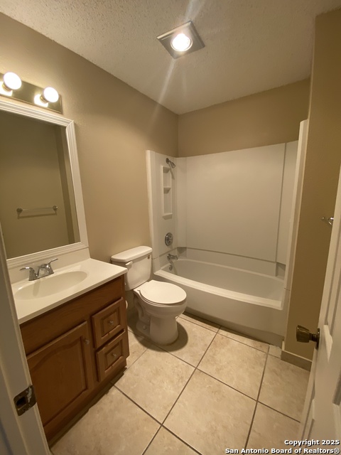 Image 6 of 14 For 8406 Forest Ridge