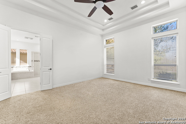 Image 14 of 25 For 22450 Viajes