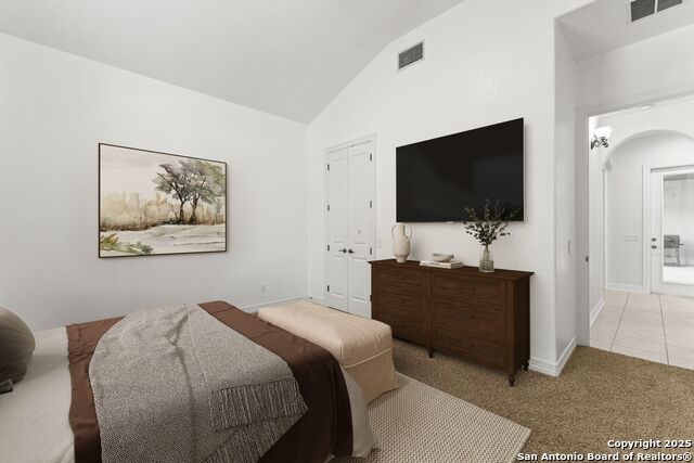 Image 17 of 25 For 22450 Viajes