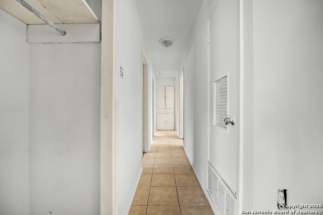 Image 11 of 22 For 4942 Driskill