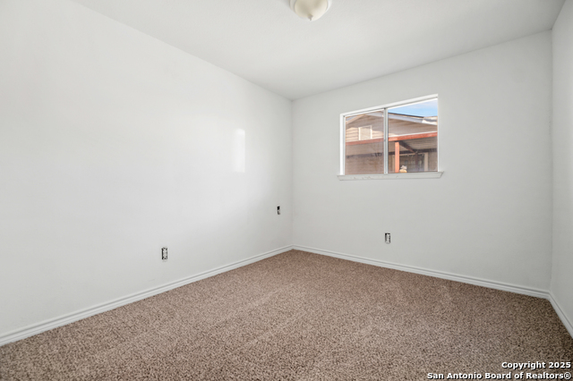 Image 12 of 22 For 4942 Driskill