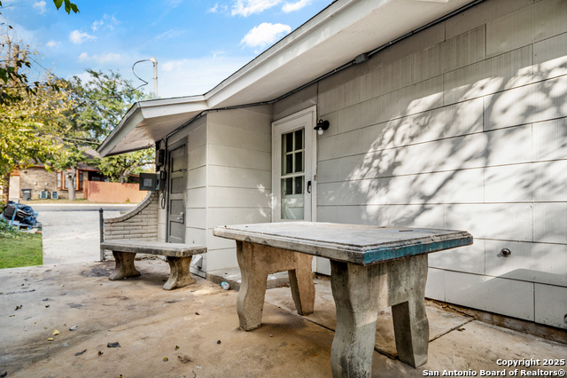 Image 19 of 22 For 4942 Driskill