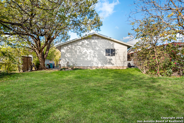 Image 20 of 22 For 4942 Driskill