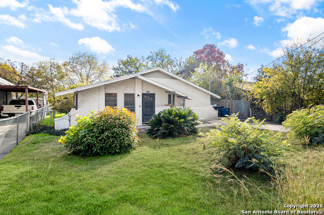 Image 3 of 22 For 4942 Driskill