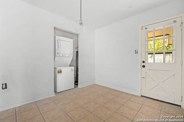 Image 8 of 22 For 4942 Driskill