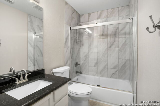 Image 24 of 39 For 22006 Kenton Knoll