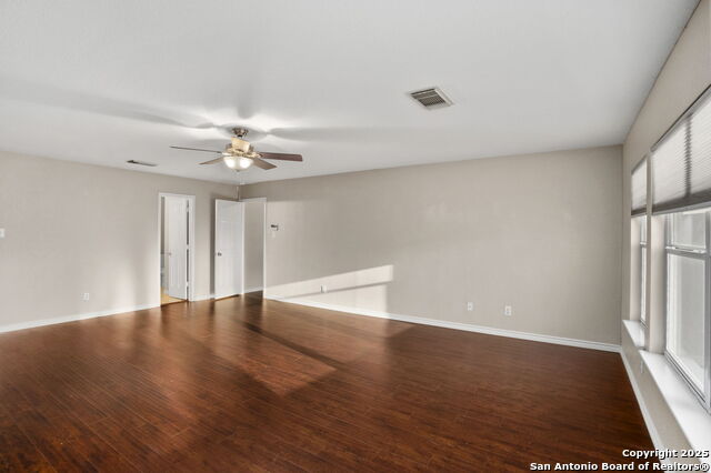 Image 26 of 39 For 22006 Kenton Knoll