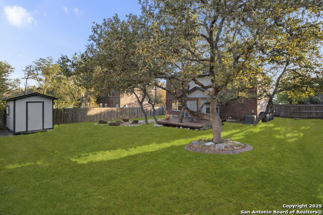 Image 35 of 39 For 22006 Kenton Knoll