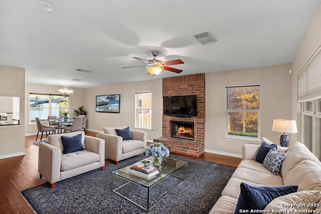 Image 7 of 39 For 22006 Kenton Knoll