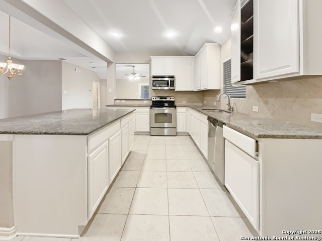 Image 2 of 16 For 335 Cylamen  