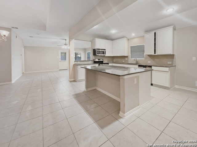 Image 6 of 16 For 335 Cylamen  