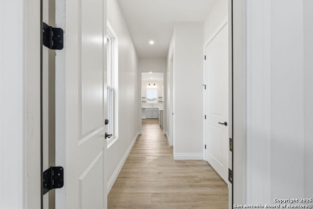 Image 28 of 50 For 348 Valley Oak