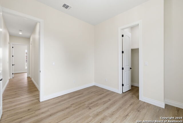 Image 37 of 50 For 348 Valley Oak