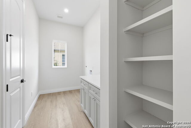 Image 44 of 50 For 348 Valley Oak