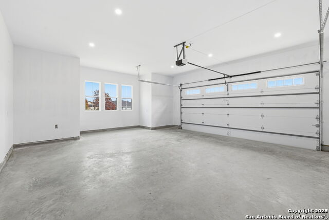 Image 46 of 50 For 348 Valley Oak