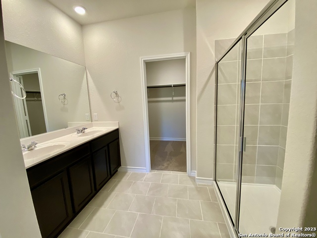 Image 19 of 43 For 21339 Watercourse Way