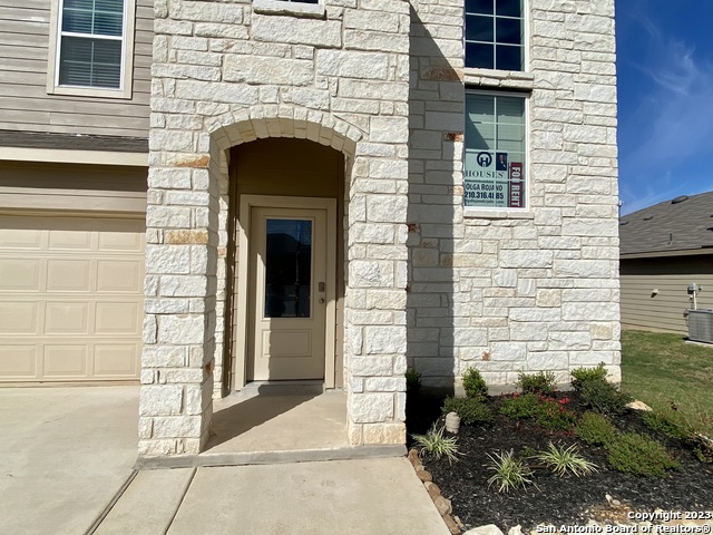 Image 3 of 43 For 21339 Watercourse Way