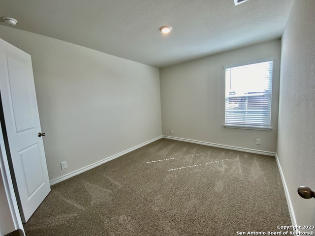 Image 31 of 43 For 21339 Watercourse Way