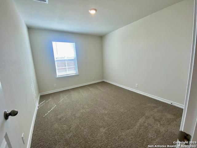 Image 33 of 43 For 21339 Watercourse Way