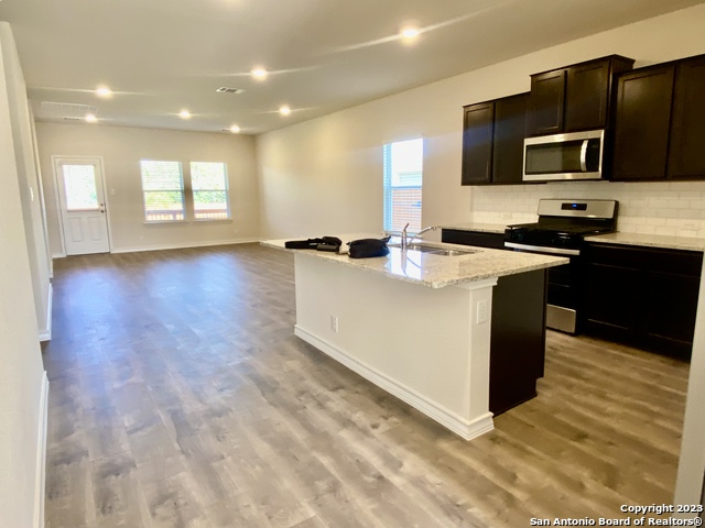 Image 5 of 43 For 21339 Watercourse Way