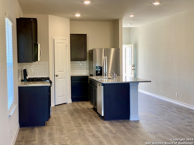 Image 7 of 43 For 21339 Watercourse Way