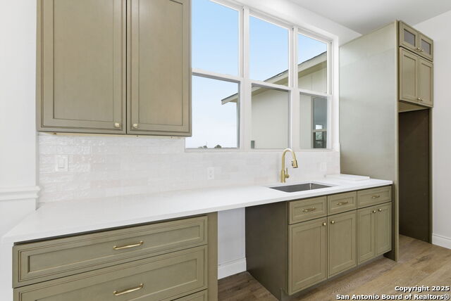 Image 16 of 50 For 232 Spring Creek