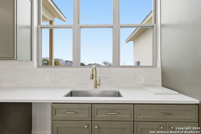 Image 17 of 50 For 232 Spring Creek