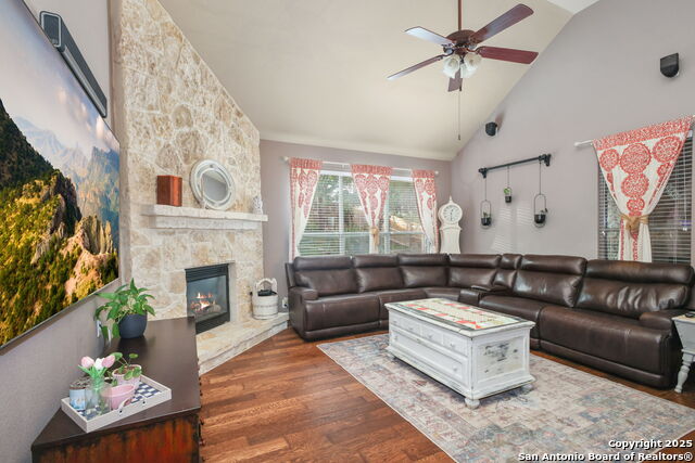 Image 15 of 48 For 3623 Pinnacle Dr