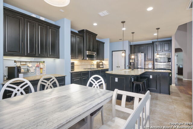 Image 18 of 48 For 3623 Pinnacle Dr