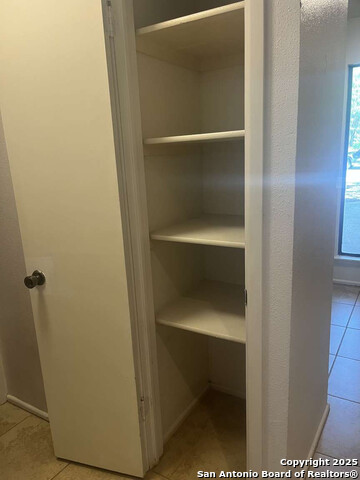 Image 19 of 25 For 15215 Bent Moss