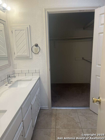 Image 22 of 25 For 15215 Bent Moss