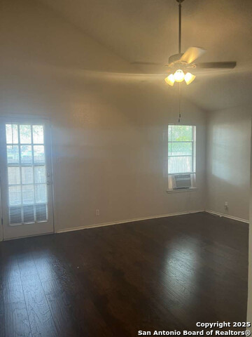 Image 25 of 25 For 15215 Bent Moss