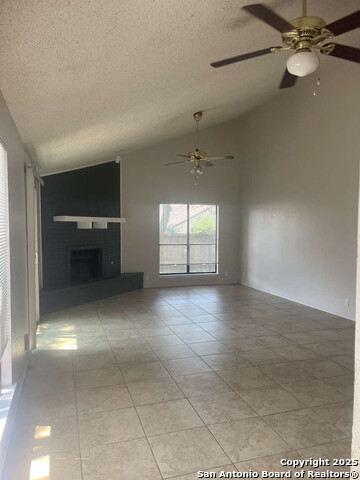 Image 3 of 25 For 15215 Bent Moss