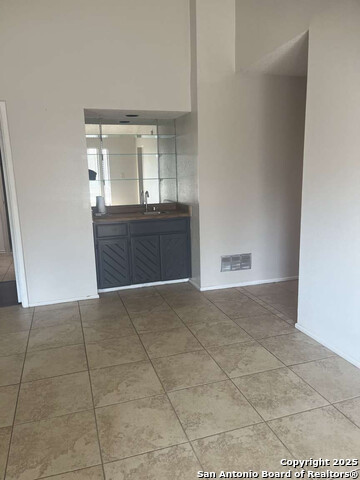 Image 5 of 25 For 15215 Bent Moss