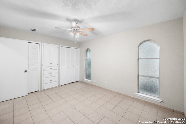 Image 25 of 46 For 5523 King Richard St