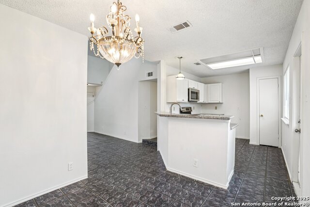 Image 12 of 42 For 6222 Candleview Ct