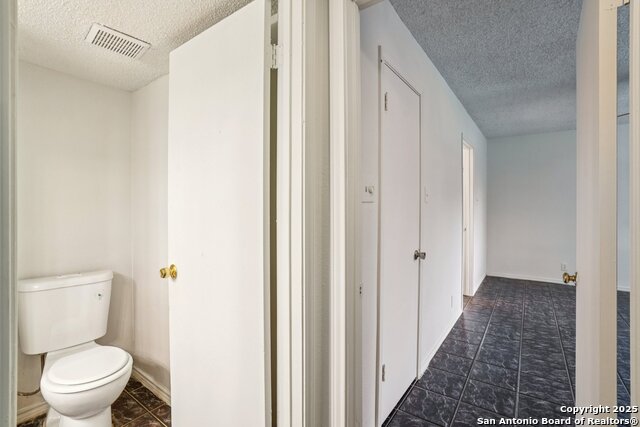 Image 18 of 42 For 6222 Candleview Ct