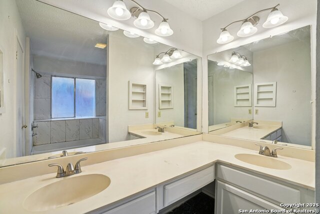 Image 25 of 42 For 6222 Candleview Ct