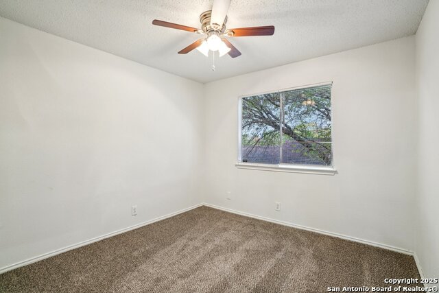 Image 32 of 42 For 6222 Candleview Ct