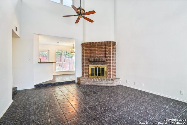 Image 6 of 42 For 6222 Candleview Ct