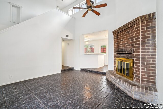 Image 8 of 42 For 6222 Candleview Ct