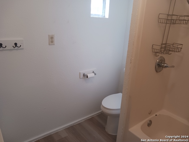 Image 10 of 18 For 23717 Wood Park 3