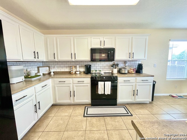 Listing photo id 9 for 3611 Alonzo  