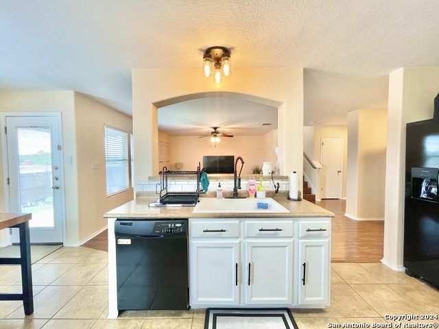 Listing photo id 10 for 3611 Alonzo  