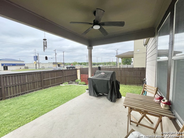 Listing photo id 33 for 3611 Alonzo  