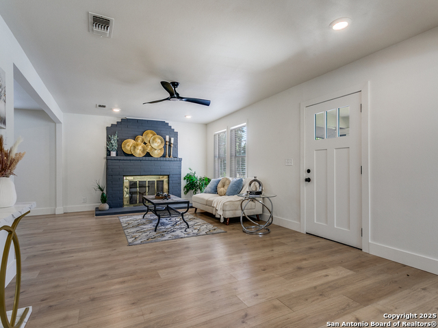 Image 11 of 25 For 1002 Fulton Ave