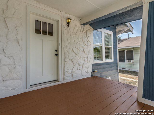 Image 12 of 25 For 1002 Fulton Ave